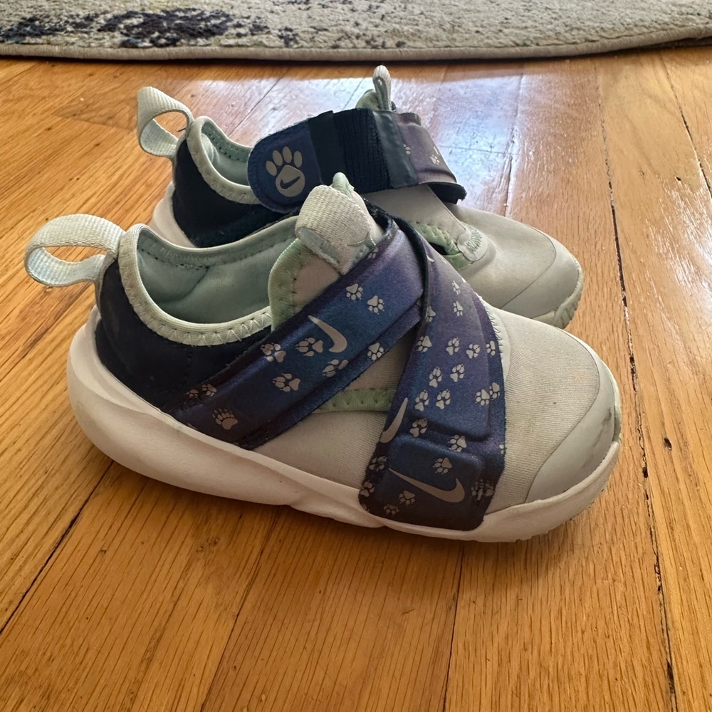 Nike Flex Advance SE kids